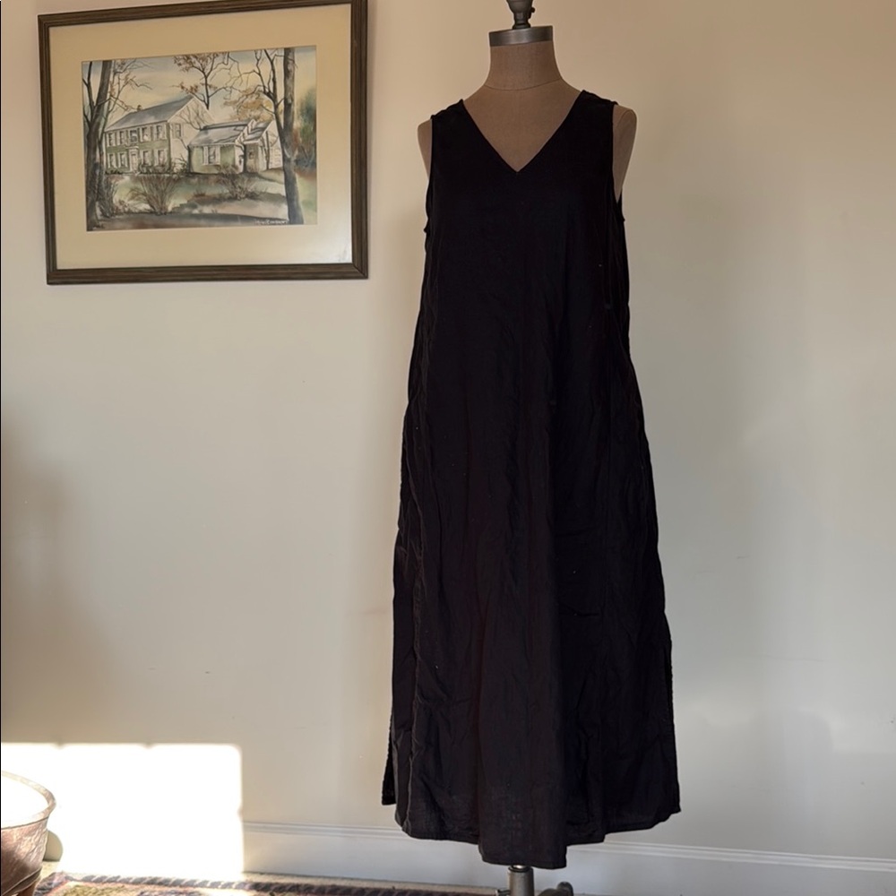 Tahari Linen Black V-Neck Sleeveless Maxi Dress for Work